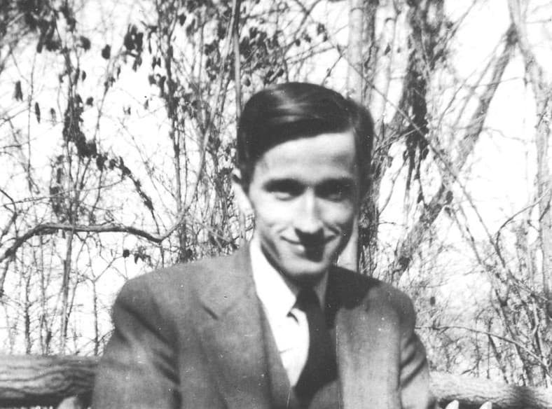 1906年09月04日 德國裔美國籍生物物理學家 Max Delbrück 誕生