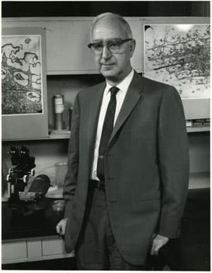 1925年10月10日 美國織毛蟲基因學家 David L. Nanney 誕生