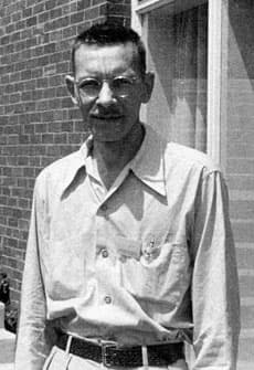 1908年12月04日 美國遺傳學家 Alfred Hershey 誕生