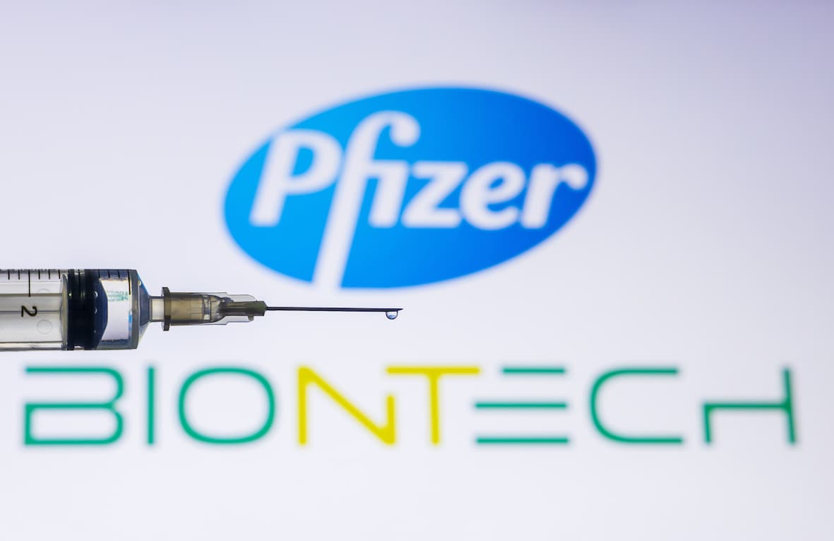 美國第ㄧ！Pfizer新冠疫苗獲 EUA！過敏史應避免接種？