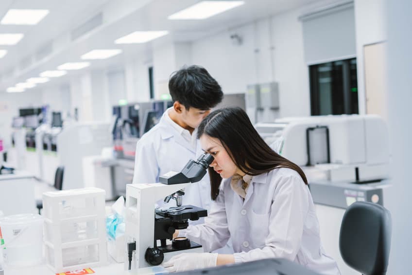 lab-biotech-research