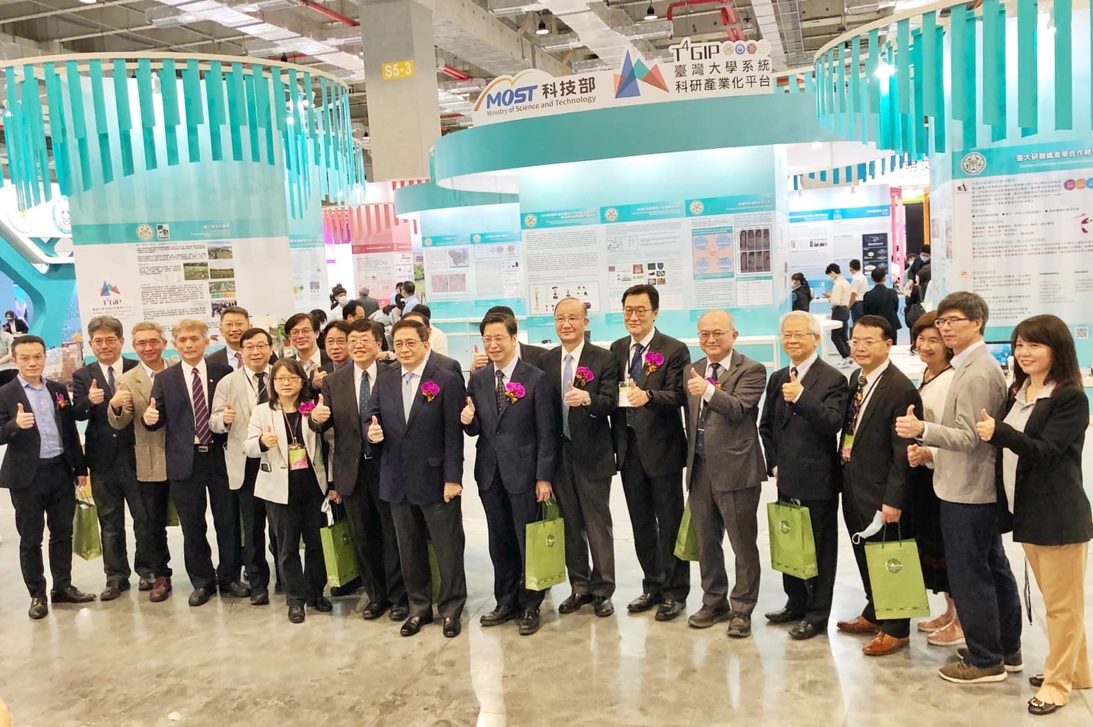 臺大科研產業化平台參展 2021 亞洲生技大展,逾 70 項產學合作成果精彩呈現!