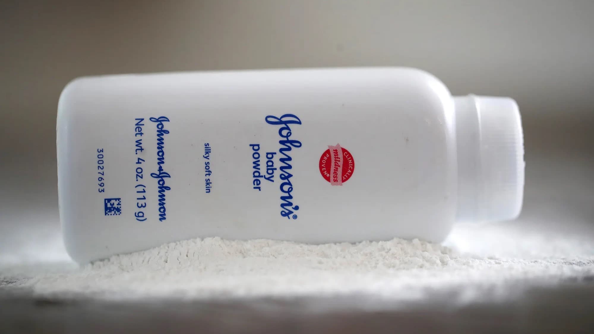 爽身粉致癌訴訟案新裁決出爐，嬌生（Johnson & Johnson）市值蒸發 170 億美元