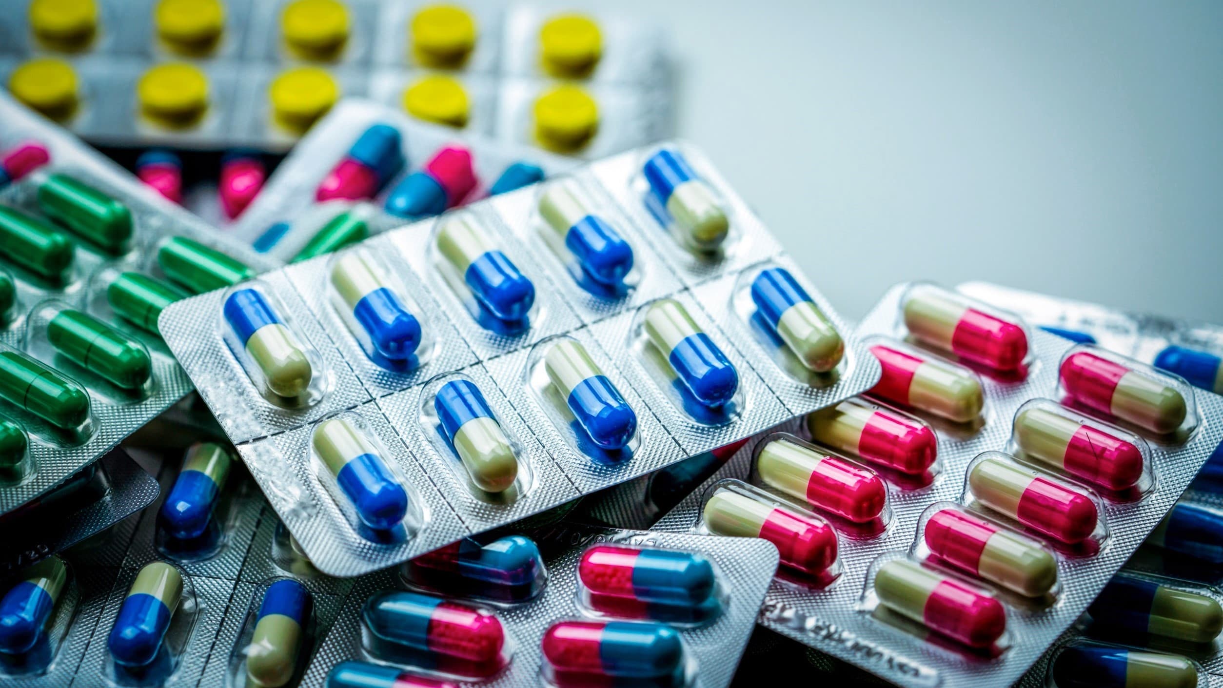 多家跨國藥廠鼎力贊助,抗生素抗藥性禍害紀錄片全球首播